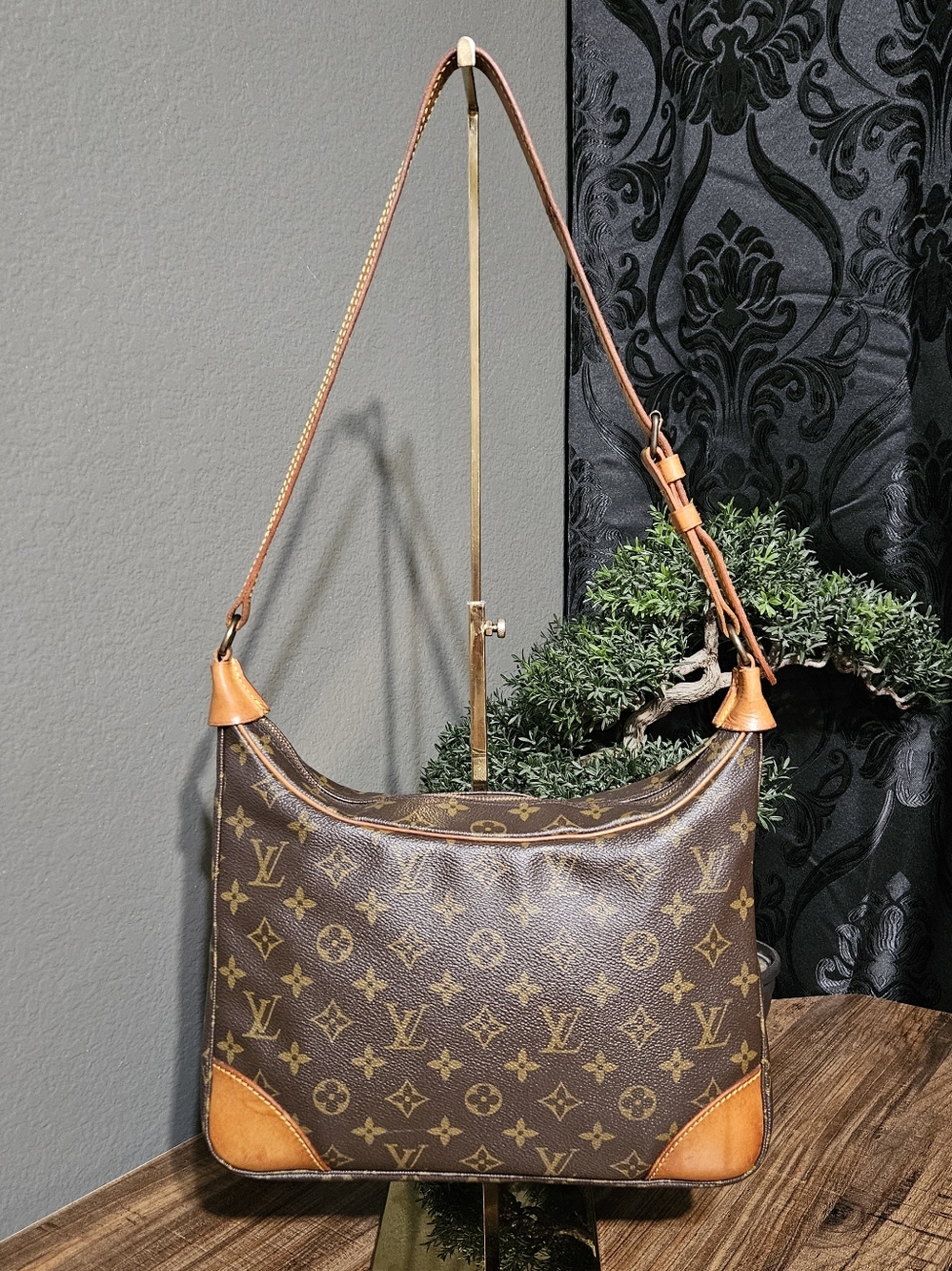 Authentic Louis Vuitton Vintage Boulogne 30" Monogram Canvas Shoulder Bag 1989